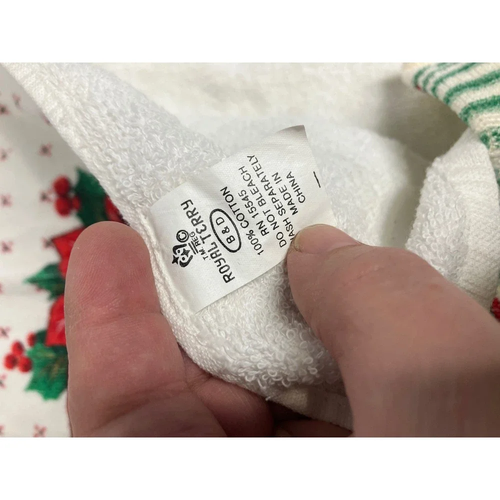 Vintage Christmas‎ holiday hand towels tea towels retro poinsettia teddy bear